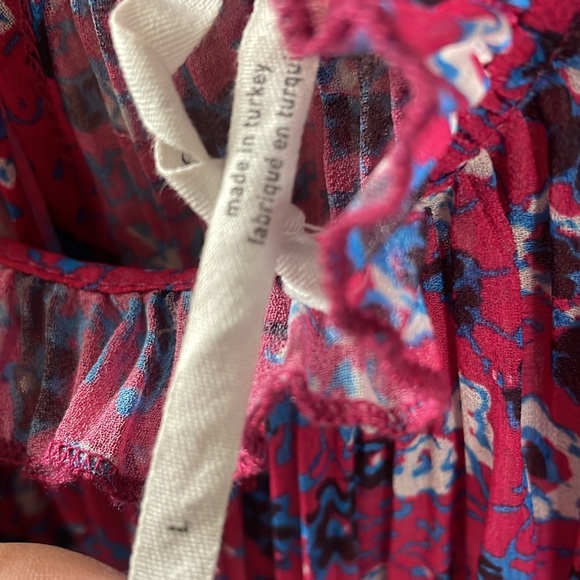 Anthropologie Pink floral ruffle sleeve top. Size large . NEW condition - Picture 4 of 6